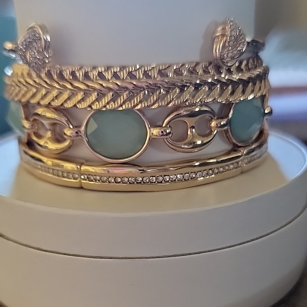 Elegant Gold and Blue Bracelet Set